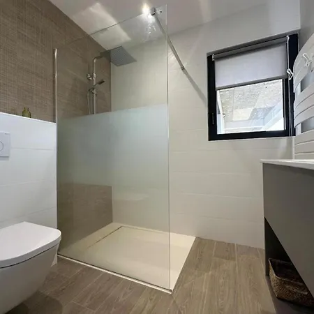 Theview, Piscine Et Sauna Διαμέρισμα *